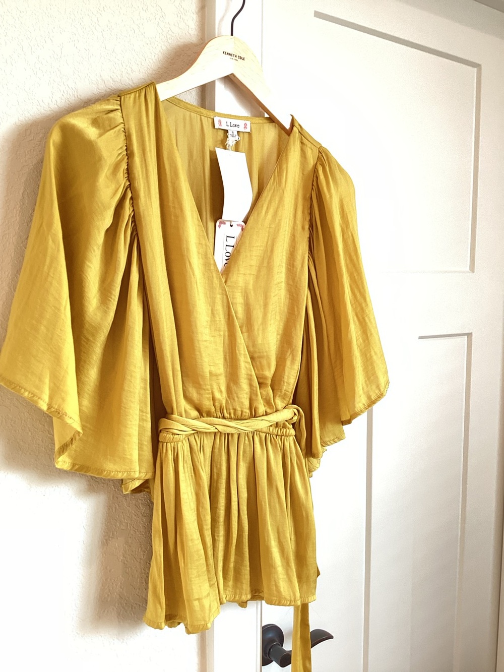 L Love Silky Short Sleeve V-Neck Blouse Tie Waist Faux Wrap New Golden Yellow